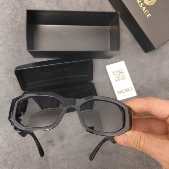 Versace biggie sunglasses new - Picture 3 of 9